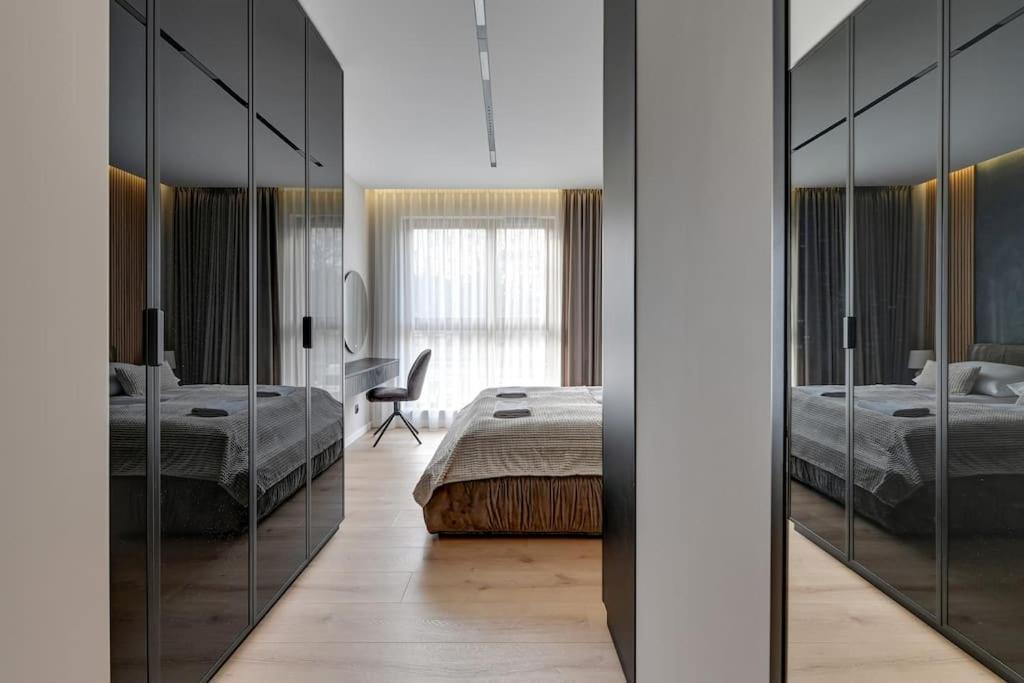Zajezdnia Wrzeszcz 2 By Grand Apartments Gdansk Bagian luar foto